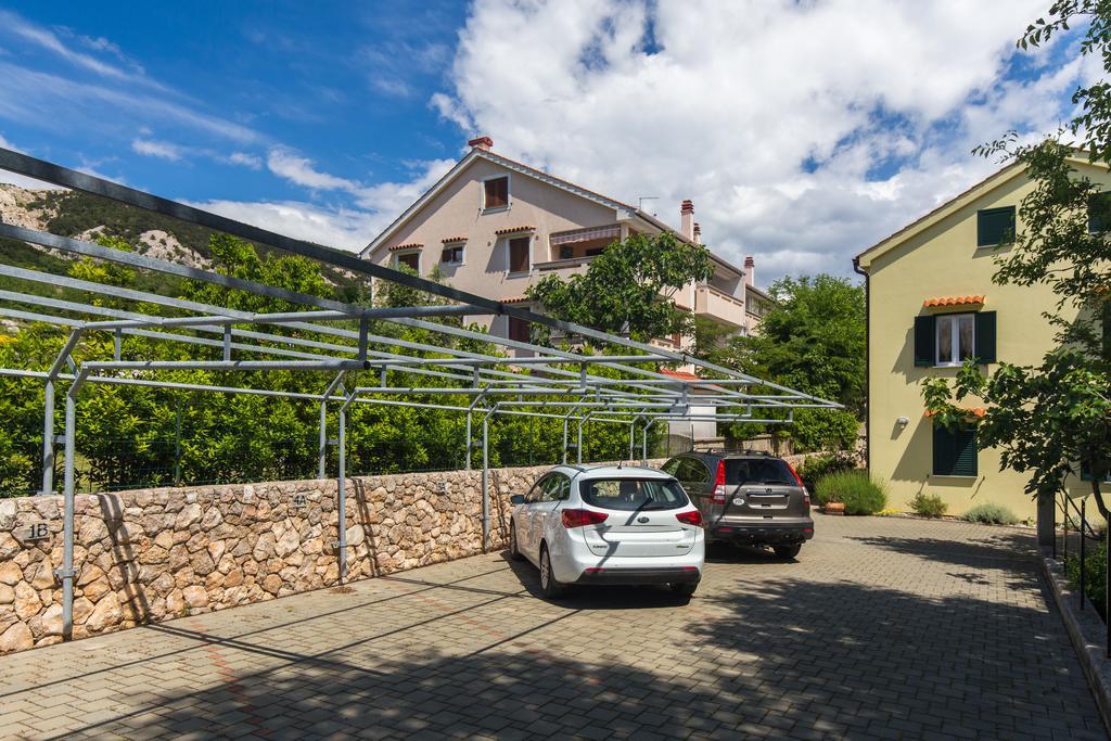 Apartments Ada Baška Exteriör bild